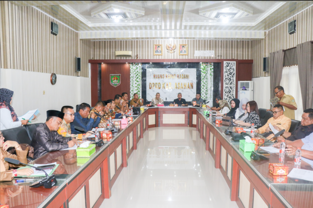 RAPAT BANMUS DPRD KABUPATEN ASAHAN : PENETAPAN JADWAL KEGIATAN BULAN NOVEMBER DAN DESEMBER 2024